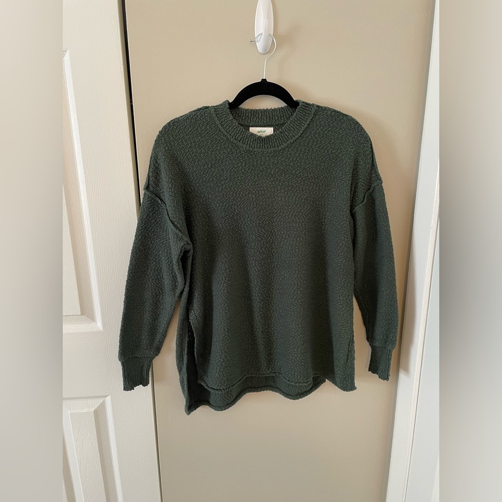 Aerie long sleeve sweater